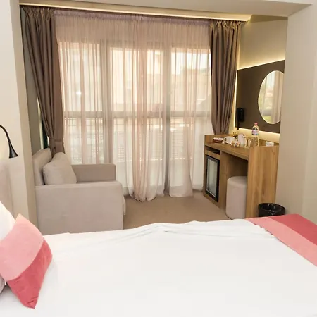 Отель Grand Sunny 4*