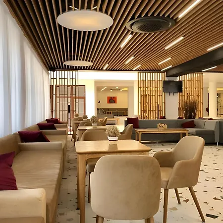 Grand Sunny מלון