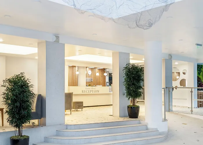 Grand Sunny מלון