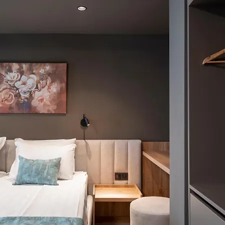 Hotell Grand Sunny 4*