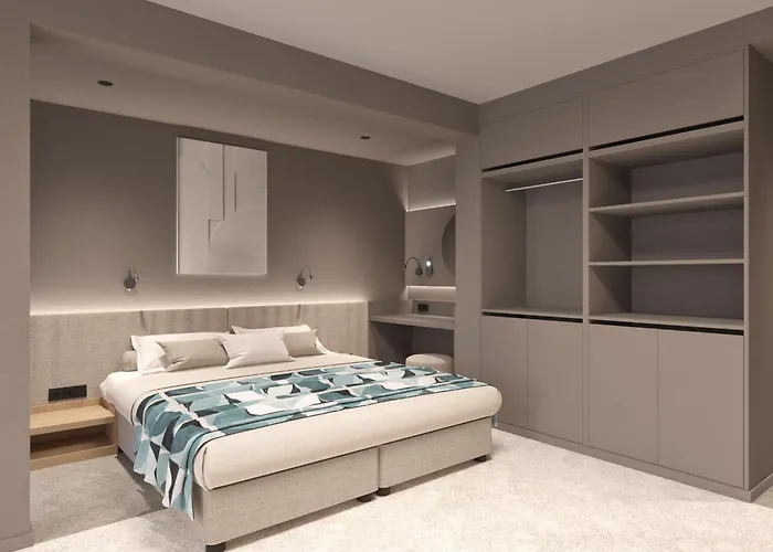 מלון Grand Sunny 4*