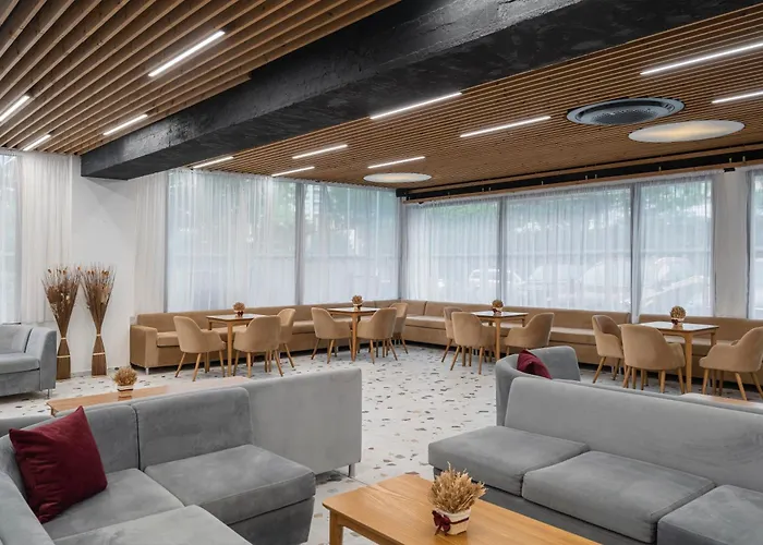 Grand Sunny מלון