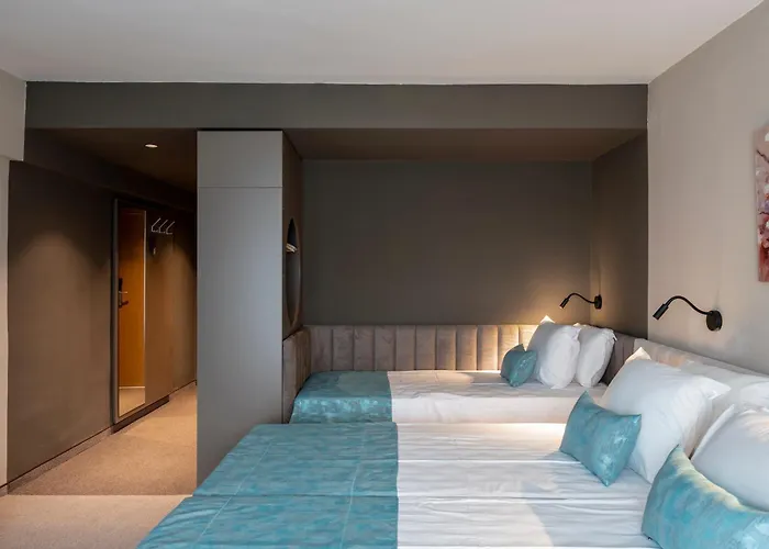 Grand Sunny מלון